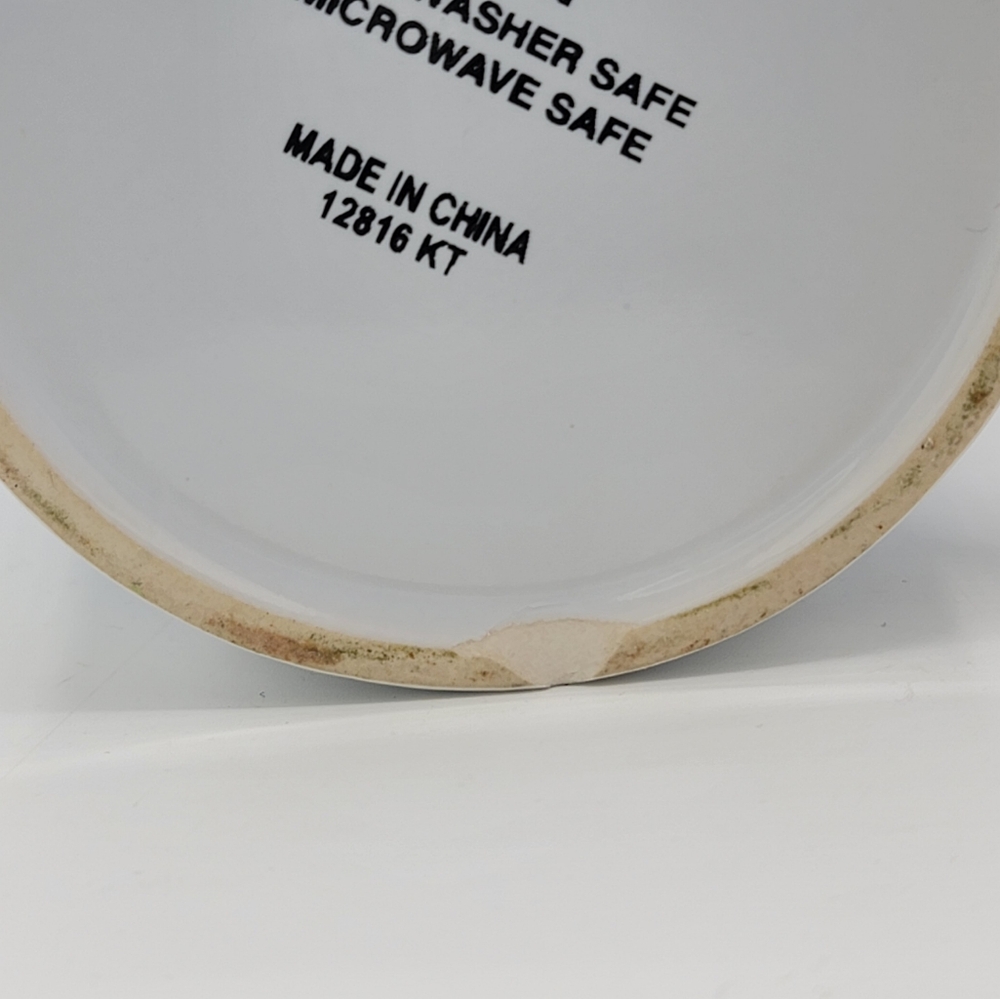 Peanuts Snoopy Plush in Mug Christmas 2016 Walgreens Exclusive Ceramic Cup - Picture 11 of 11